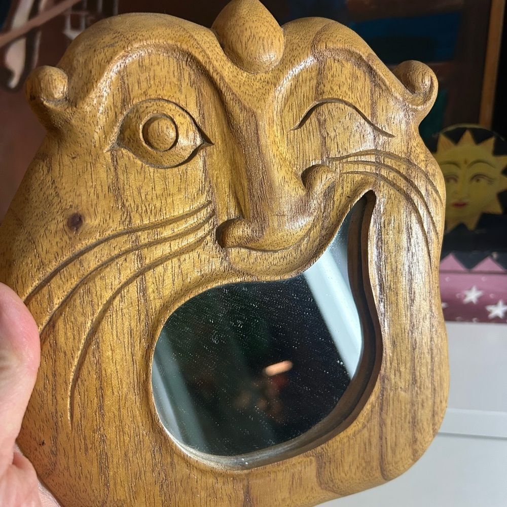 Whimsical Brown Wooden Human Face  Mirror Handcrafted Indonesia 7.5” X 8.5 - Picture 8 of 12